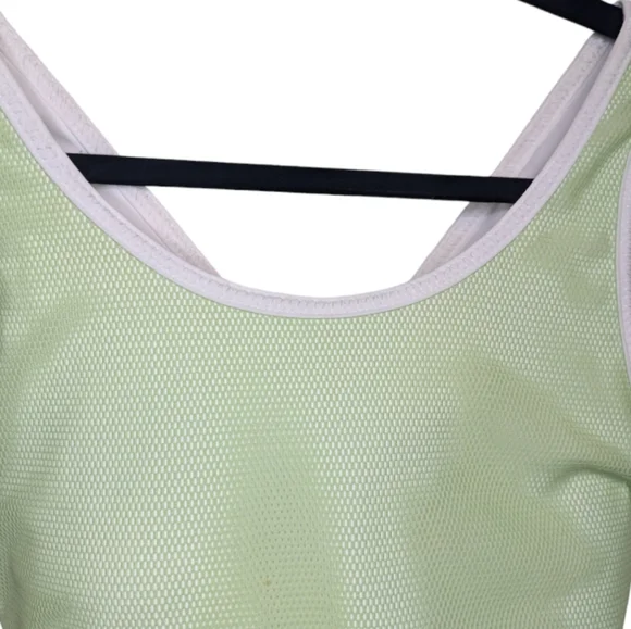 Fabletics Light Green No-Bounce Sports Bra 💚🏋️‍♀️ - Picture 7 of 10